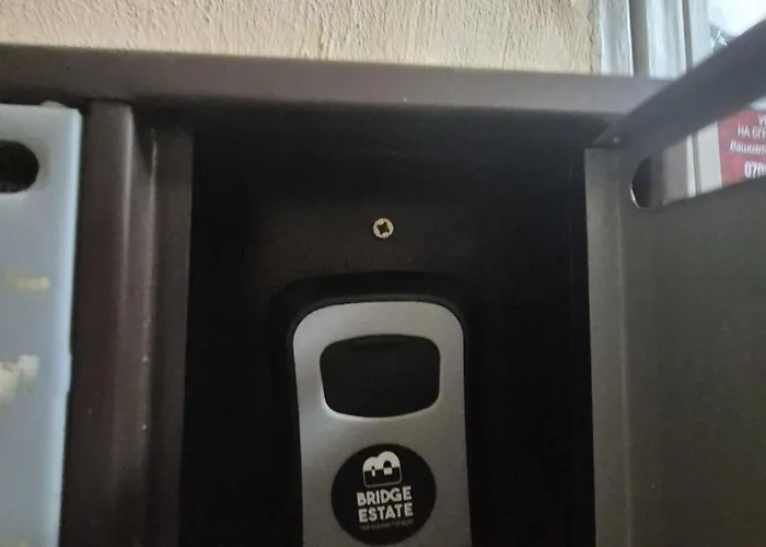 Yellow Dream * וארנה